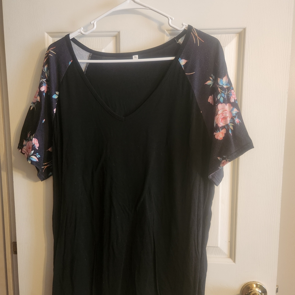 Floral Sleeve Black Tunic Top